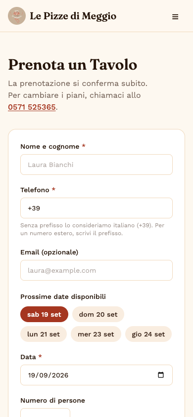 Modulo di prenotazione online su telefono, con le prossime date disponibili